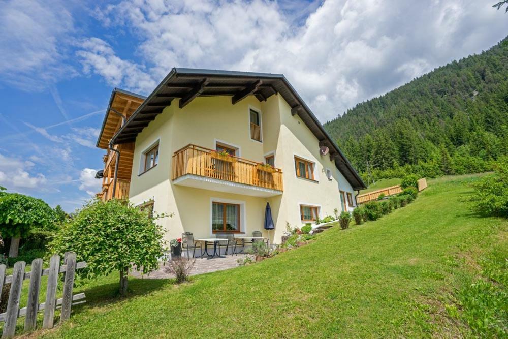 Haus Lackner Am Weissensee In Kaernten Extérieur photo